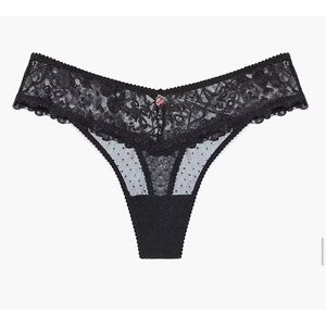 NWT SAVAGE X FENTY Black Sheer Lovestruck Heart Charm Lace Thong Panty Medium